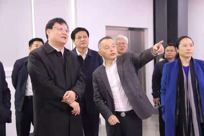 湖南省委常委、省國(guó)資委書記等赴邵陽(yáng)調(diào)研國(guó)資國(guó)企工作方案考察團(tuán)來(lái)我公司調(diào)研